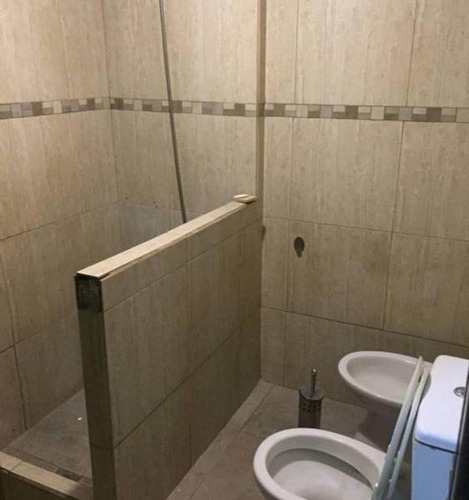 Imagen 16 de 21 de En Venta. Amplia Casa En Ph Con 3 Dormitorios Con 2 Locales.
