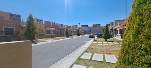 Se Vende Casa De Un Nivel En Fraccionamiento En Real Navarra