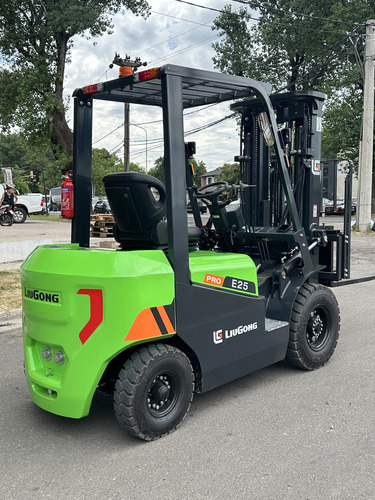 Autoelevador Liugong 2.5t Electrico Litio. Tomamos Usados!