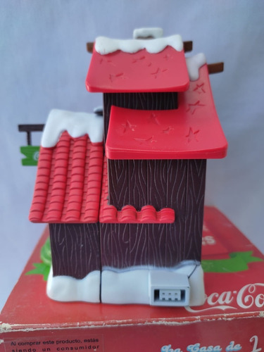Imagen 4 de 7 de La Casa De Santa El Pueblo De Las Buenas Acciones Coca Cola