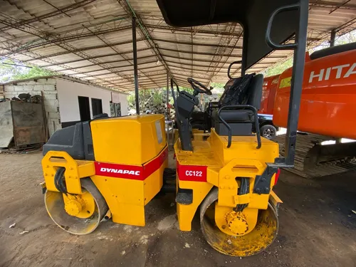 Vibrocompactador Dynapac Cc122 Modelo 2005