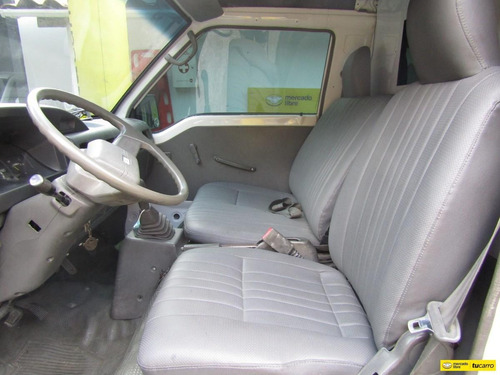 Mitsubishi L300