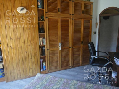 Imagen 22 de 30 de Casa - Jose Marmol