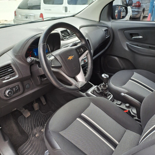 Imagen 9 de 17 de Chevrolet Spin Activ 1.8n M/t Gnc 2016