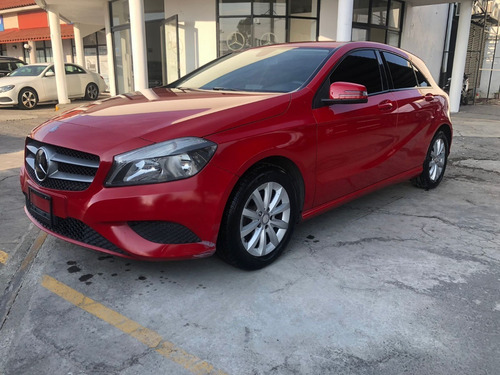 Imagen 2 de 14 de Mercedes Benz A180 Cgi 2015 Rojo
