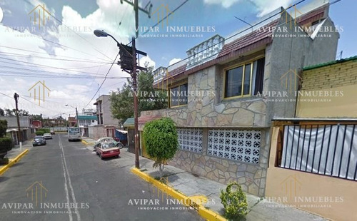 Venta Casa En 3a De Sabadino Jaime, Col U. H. Vicente Guerrero, Iztapalapa. Ton-007 (lcdmx12390000)