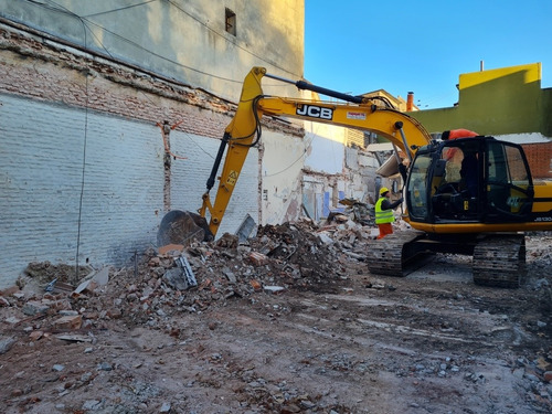 Imagen 2 de 3 de Alquiler Minicargador Bobcat Demoliciones Y Excavaciones