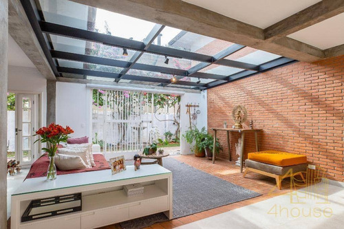 Imagem 3 de 22 de Casa À Venda Na Rua Ubiracica. 234 M², Fino Acabamento, Rodeada Por Jardim, Espaçoso Quintal, Área Gourmet, Edícula, 3 Suítes E 4 Vagas. Boaçava - Ca0620