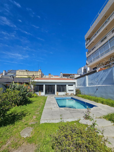 Casa 5 Ambientes Con Dependencia En Villa Devoto