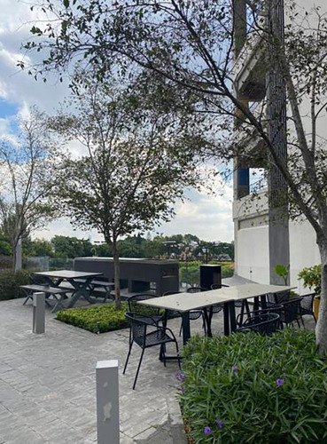 Excelente Departamento En Renta De 2 Recámaras En Classiqa Chapalita Con Aire Acondicionado, Amenidades, Alberca Climatizada, Gimnacio, Area De Juegos Infantiles, Vigilancia Las 24 Horas