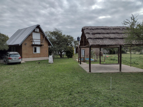 Venta Cabaña En Arroyo Leyes, Excelente Entorno, Cerca Al Rio.  Ideal Para Fin De Semana