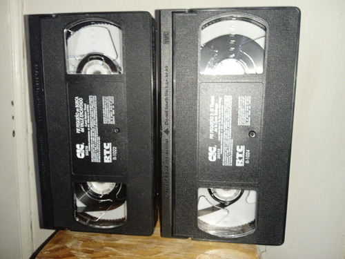 Trilogía Vhs Pelicula Pie Pequeño Box Set En Español Latino (Usado)