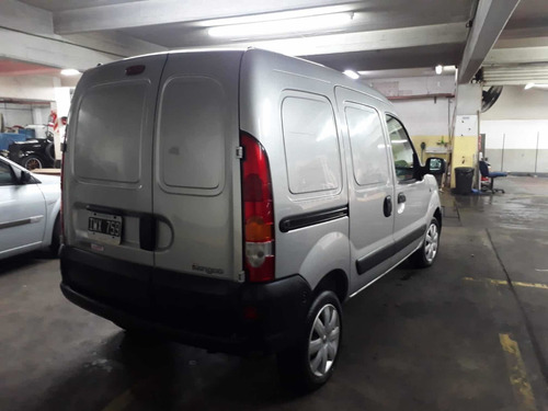 Imagen 5 de 12 de Renault Kangoo 1.6 2 Furgon Confort Cd Svt 1plc 2010