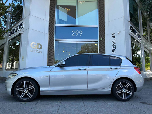 Imagen 2 de 22 de Bmw Serie 1 1.6 120i Sport Line At 177cv