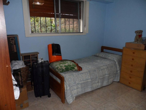 Imagen 4 de 11 de Chalet En Planta Baja - 3 Ambientes - Castelar Norte