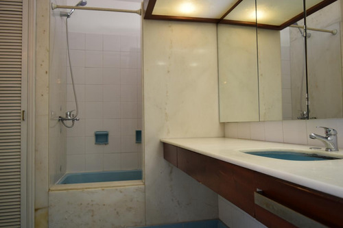 Alquiler Apartamento Pocitos 4 Dormitorios Rambla Servicio