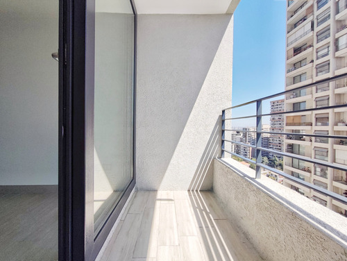 Edificio Av. Irarrázaval (1 Est. 1 Bod.) Vista Poniente Pi