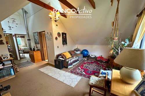 Casa En Venta Isla Teja, Ubicación Y Amplitud, Valdivia