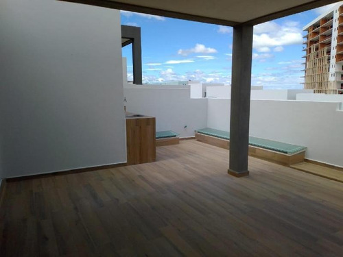 Imagen 24 de 26 de Magnifica Casa En Venta De Zibata, High Gardens By, Devarana, Fracc. Acantha