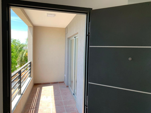 Imagen 5 de 11 de Ph Venta Gral Rodriguez 2 Amb - Terraza A Estrenar
