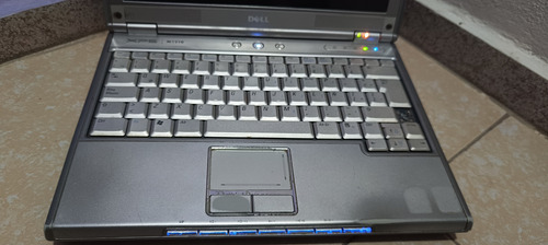 Laptop Dell Xps / M1210 - Leve Detalles (Usado)