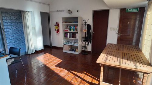 Casa Chalet En Venta - Moreno