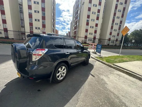 Toyota RAV4 2.4 Std