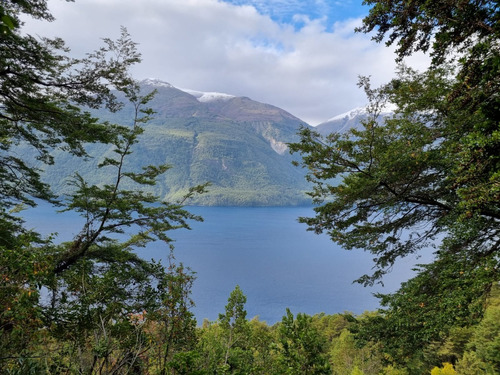 Preciosa Parcela Con Acceso A Lago Azul