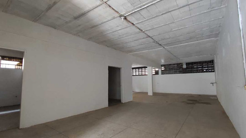 Imagen 2 de 10 de Local En Venta Tocuyito Municipio Libertador
