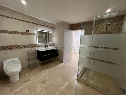Casa Townhouse En Venta De 4 Niveles En Cantarrana Cocina Empotrada Piso De Mármol Parrillera Seguridad Nela 24-8827