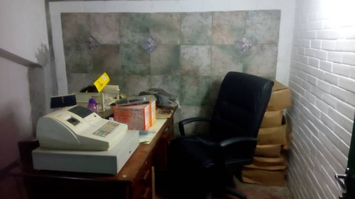 Imagen 6 de 7 de Alquilo Local En Catia Pg A 2.000