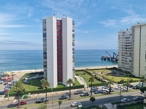 Frente A Playa Acapulco