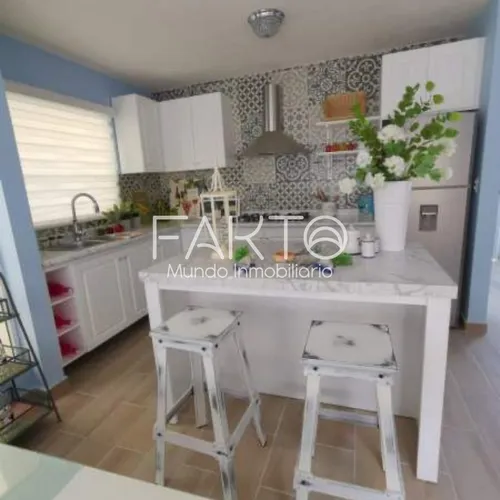 Bonita Y Cómoda Casa En Fraccionamiento Al Sur De La Ciudad