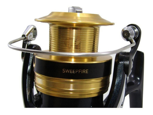 Imagem 5 de 5 de Molinete Daiwa Sweepfire 2b 3000
