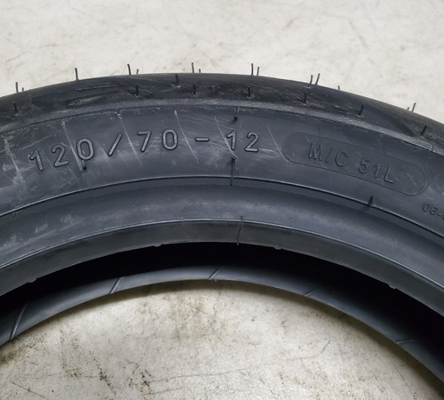Llanta 120/70-12 Michelin Bopper Uso Sin Camara 51l