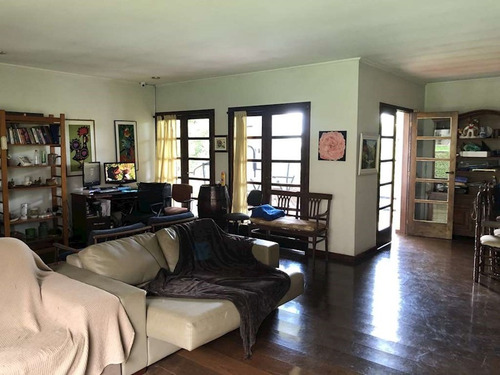 Cond. Chac Dos Lagos - Chacara Com 4.875 M2, Terrea + Casa Hospedes! - 1723