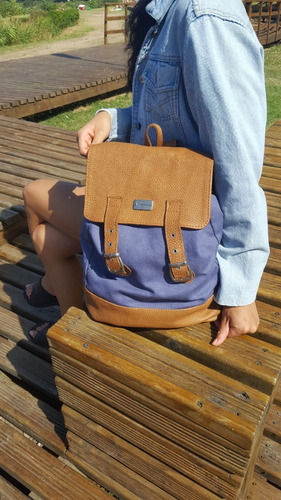 Mochila De Cuero Y Tela