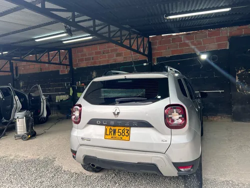 Renault Duster 1.3 Intense Cvt