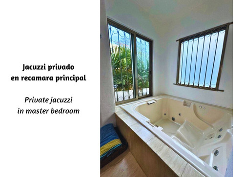 Casa Con Alberca Y Jacuzzi, En Residencial Privado, Venta Playa Del Carmen.