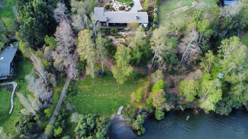 Casa En Venta De 7 Dorm. En Panguipulli