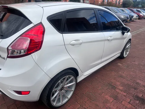 Ford Fiesta 1.6 Hatchback Se