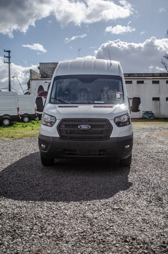 Ford Transit 2.2 Furgon Mediano 350m