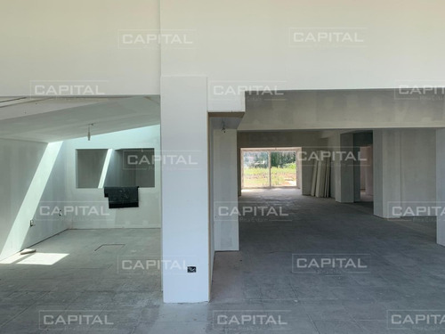 Local En Venta - Punta Del Este- Ref: 29026