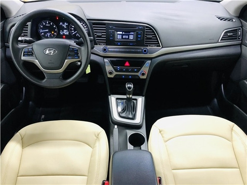 Hyundai Elantra 2.0 16v Flex 4p Automático