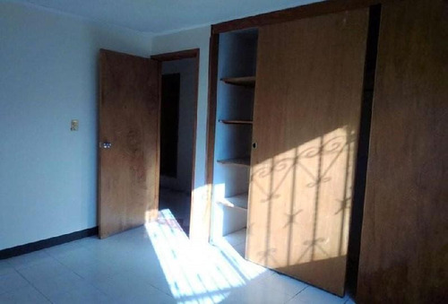 Imagen 4 de 10 de Casa Comercial En Renta En Jardines De La Hacienda, El Jacal, Querétaro