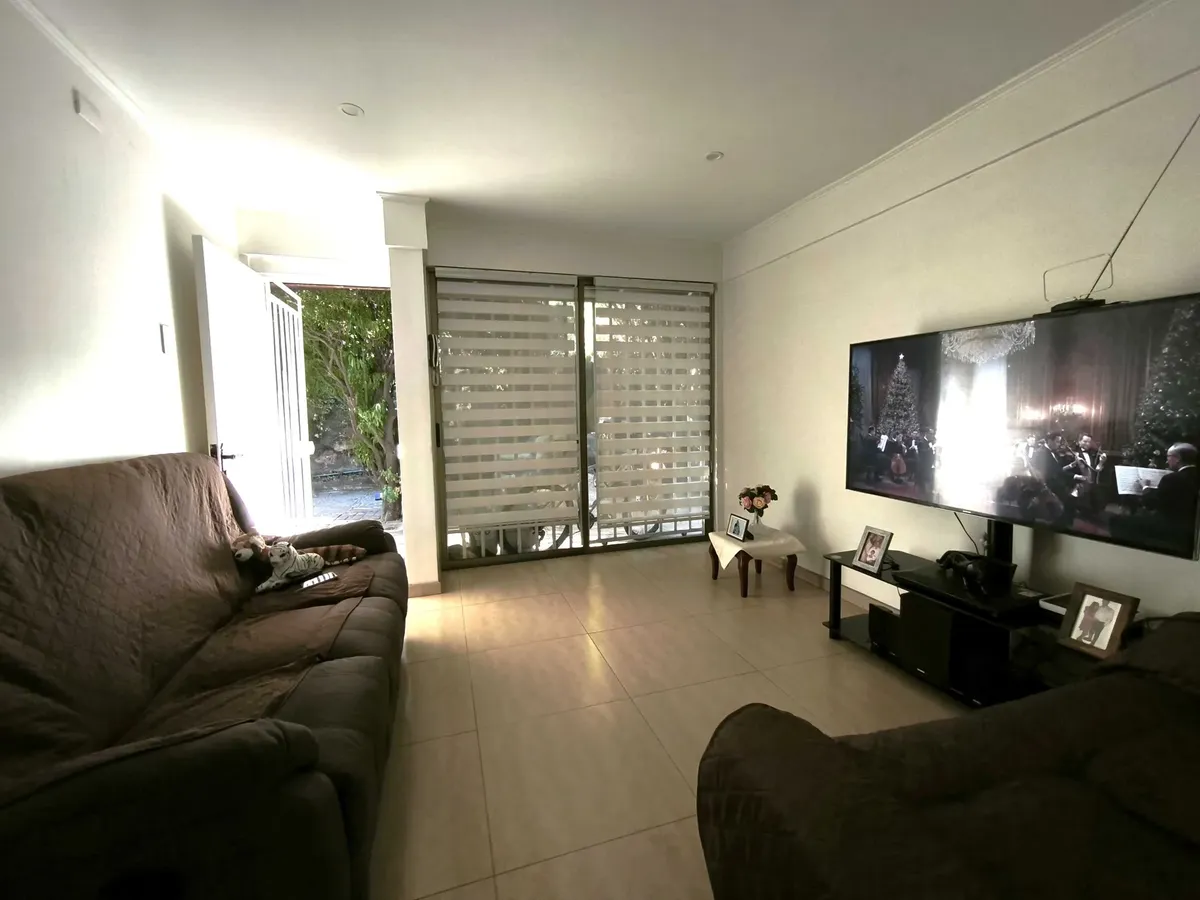 Imagen 2 de 11 de Casa Remodelada - Vende Son Comision (166830)