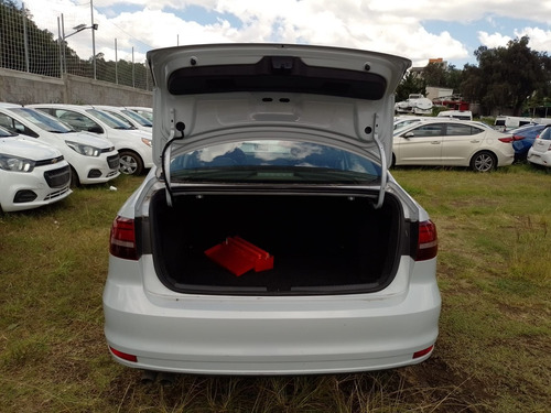 Imagen 10 de 11 de Volkswagen Jetta 2018 2.0 Tiptronic At