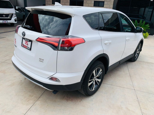 Imagen 6 de 12 de Toyota Rav 4 Modelo 2017