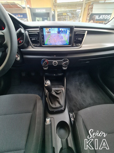 Imagen 21 de 25 de Kia Rio Hatchback Vibrant Mecanico 2023