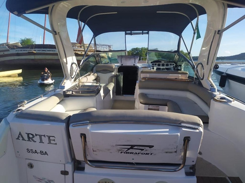 Lancha Focker 320 Com Parelha 200hp